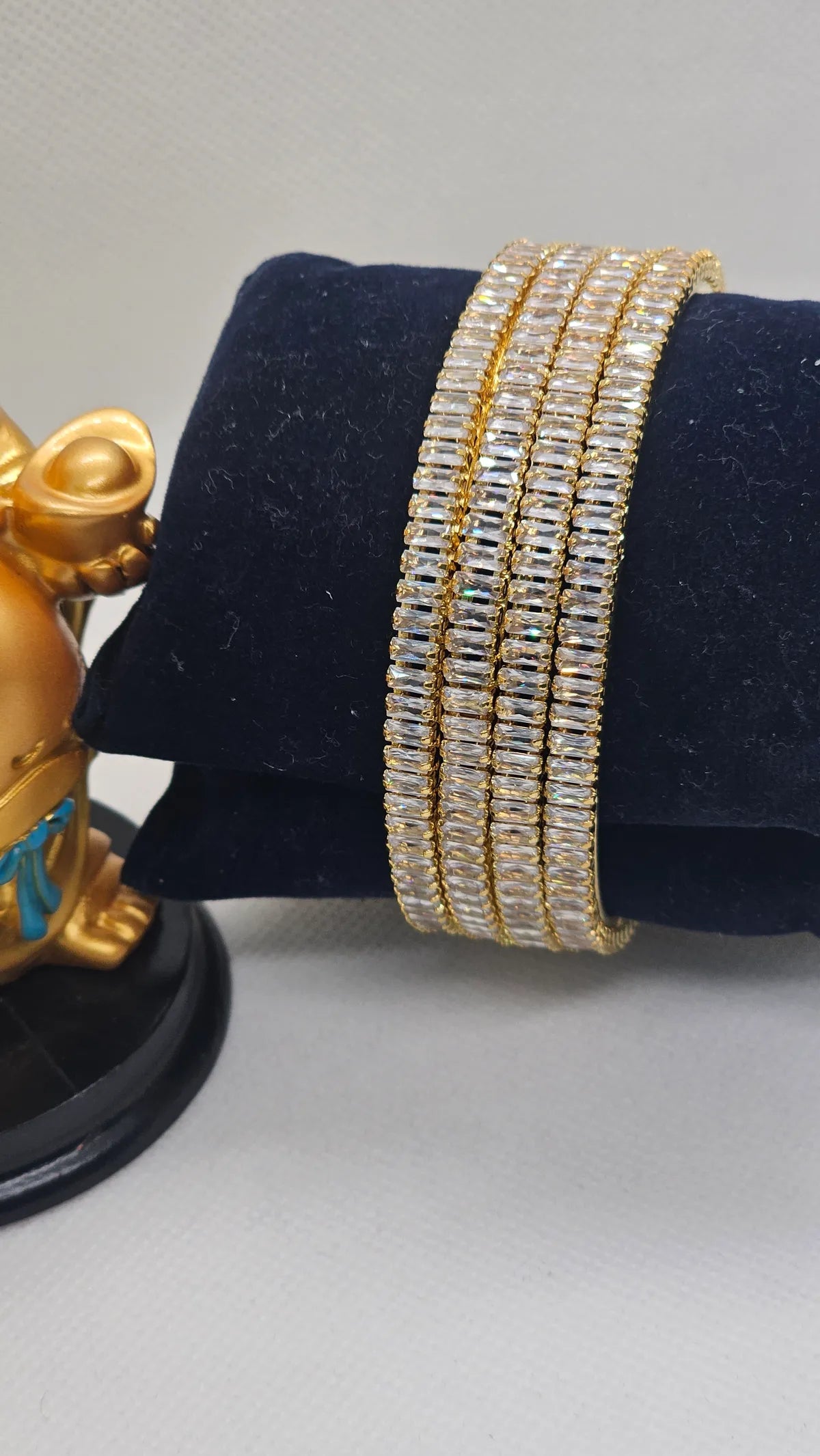 Gold Plated Thin Ad Bangles Set (4 Pieces )