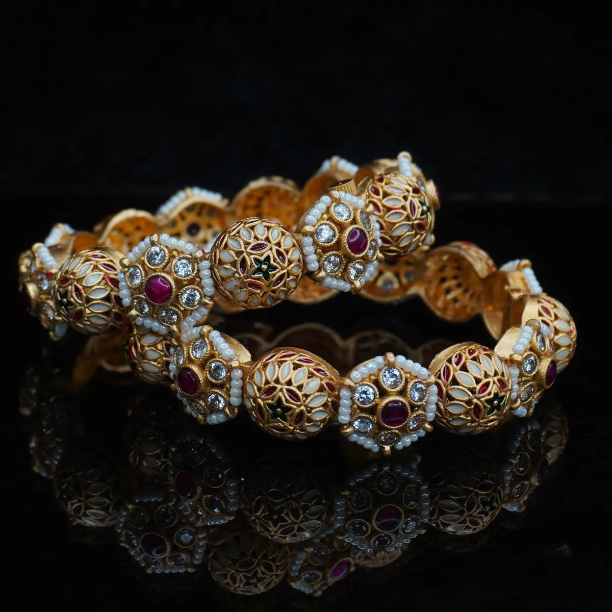 Beautiful Peral Embaded Copper Gokhru Ser