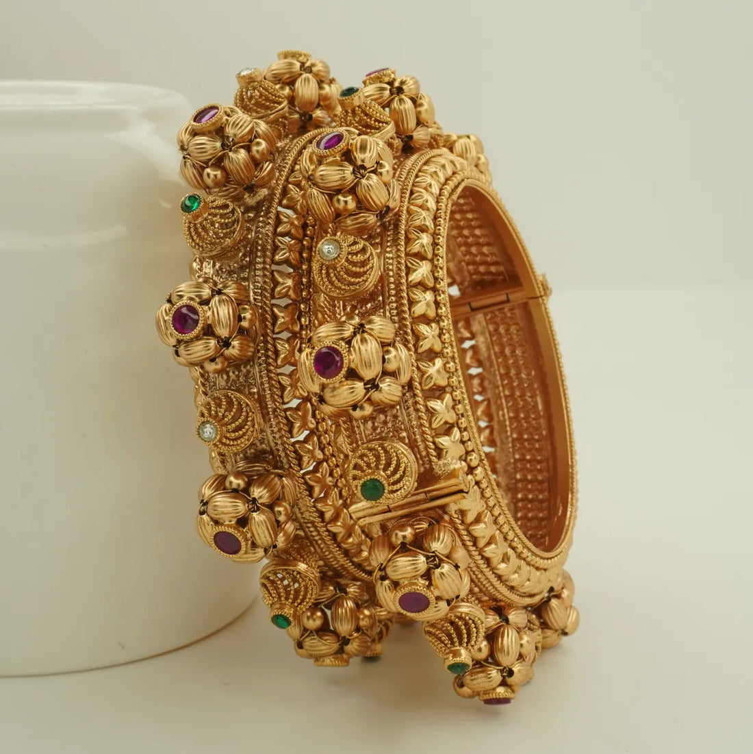 Antique Gold Plated Heavy Kemp Stone Bridal Bangle Set for Women