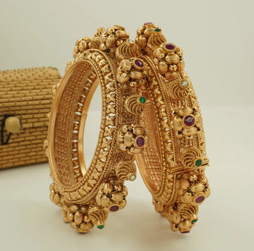 Antique Gold Plated Heavy Kemp Stone Bridal Bangle Set for Women